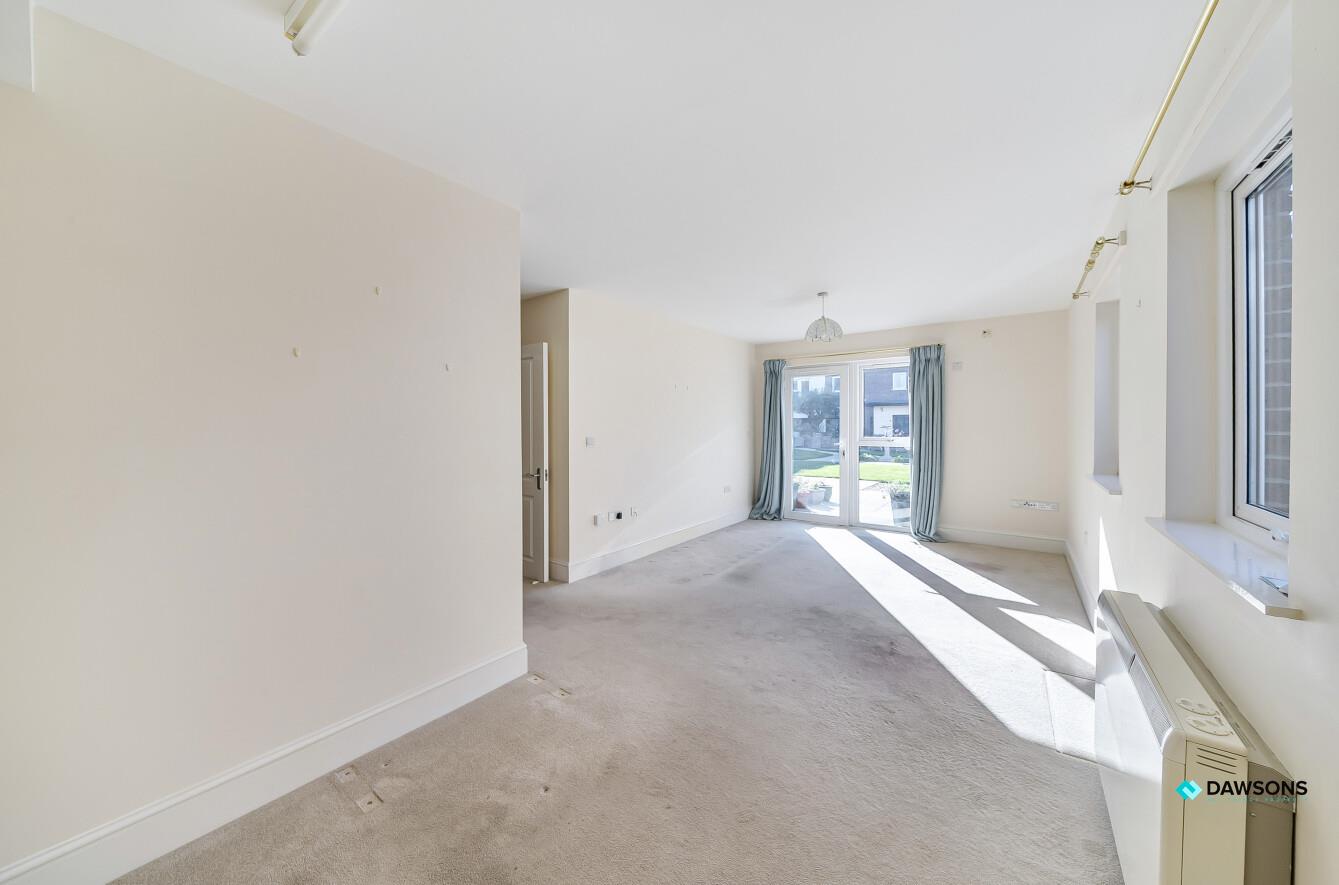 Willow Court, Clyne Common, Swansea, SA3 3JB